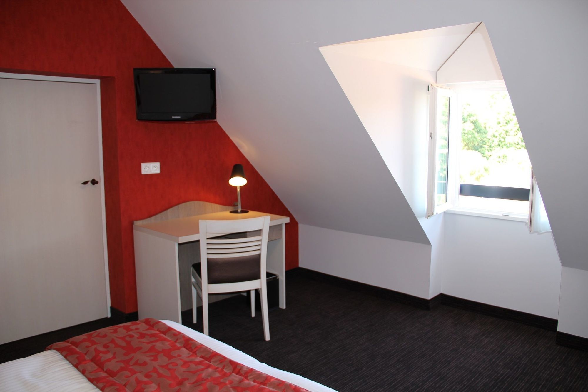 Domaine Le Martinet, The Originals Relais Hotel Bouin  Exterior photo